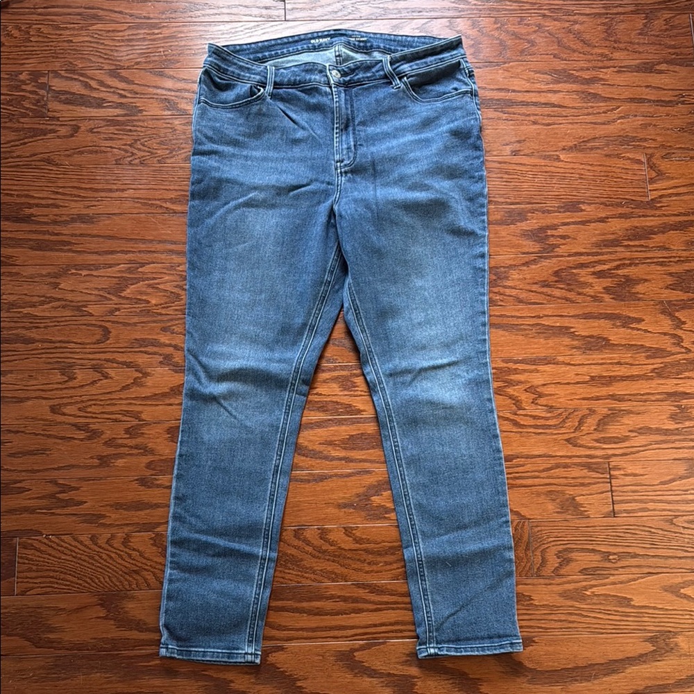 ⭐️Old Navy Blue Skinny Jeans Modern Fit